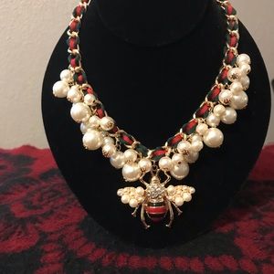 Pearl Bee necklace with pearl earrings set